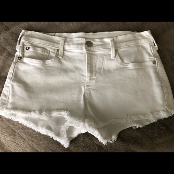❤️SOLD!!!!!!!True Religion Shorts ❤️ - Picture 1 of 5